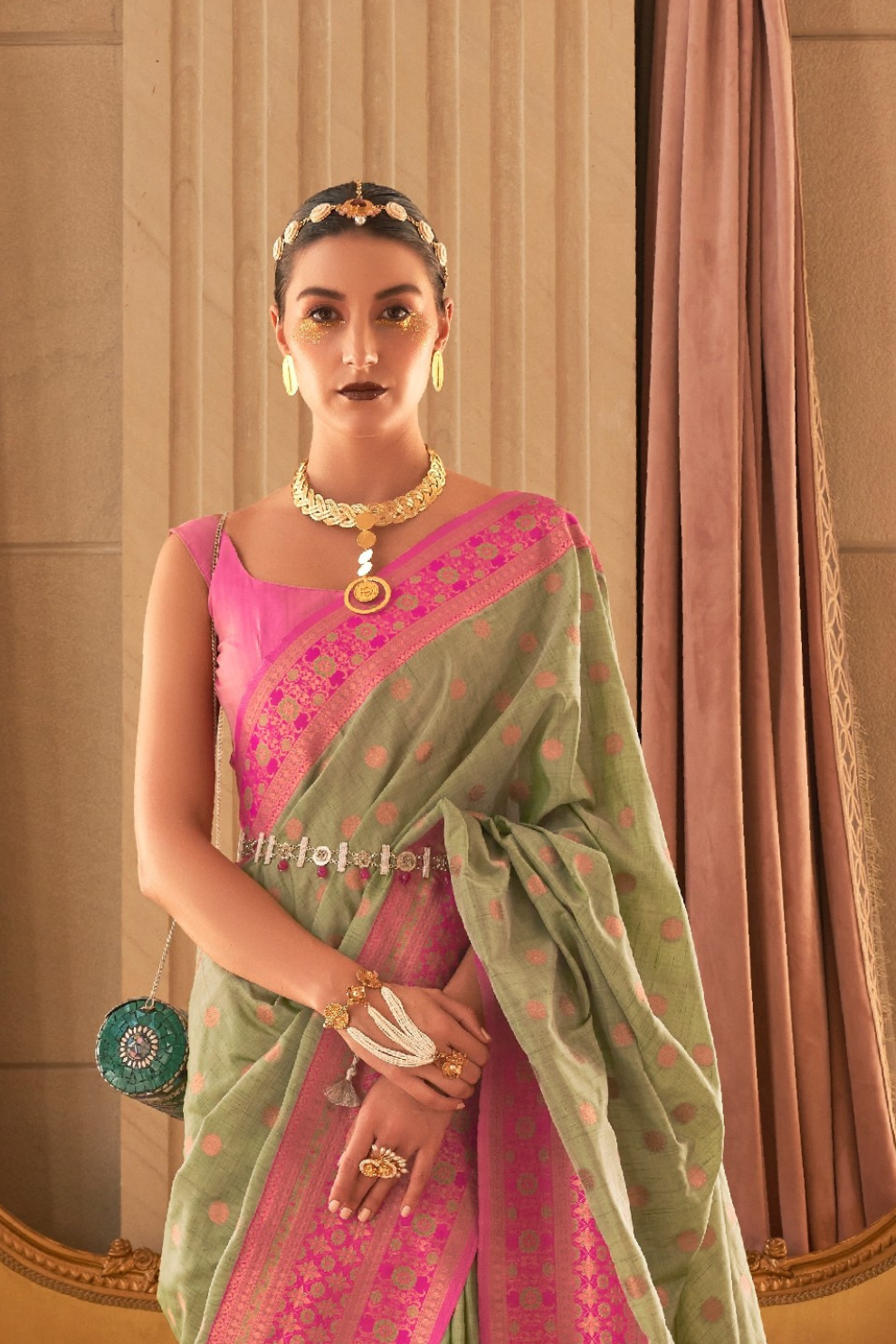 Ethnic Motifs Woven Design Zari Silk Blend Banarasi Saree