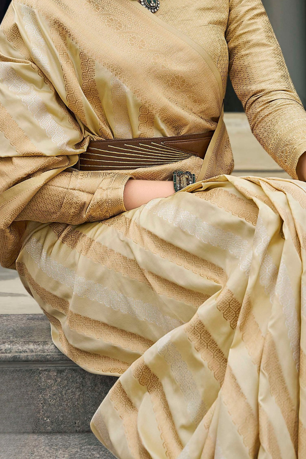 Banarasi P.V. Silk Saree with Exclusive Weaving Jaal Design - LaVante Fashion