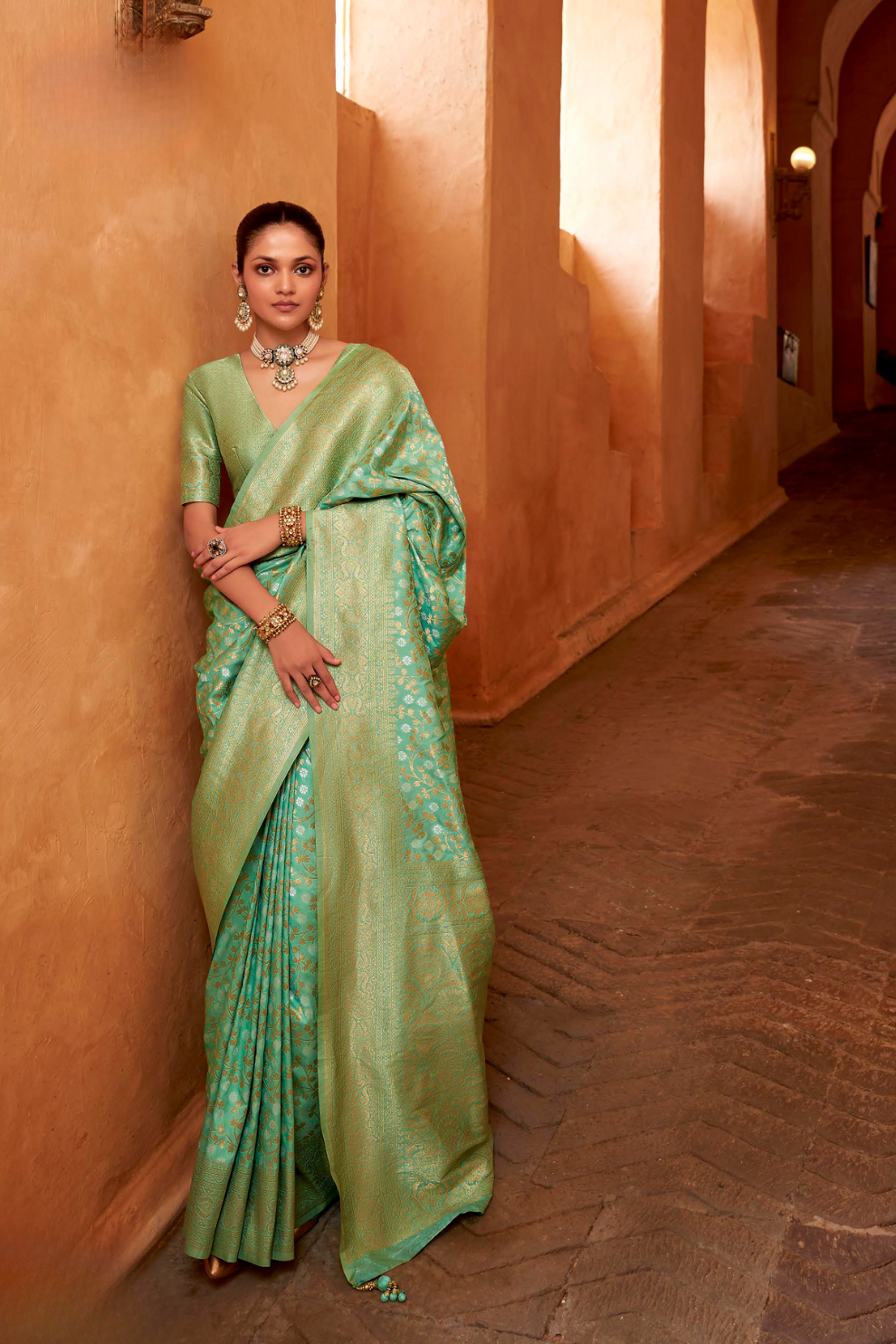 Banarasi P.V. Silk Saree with Exclusive Weaving Jaal Design - LaVante Fashion