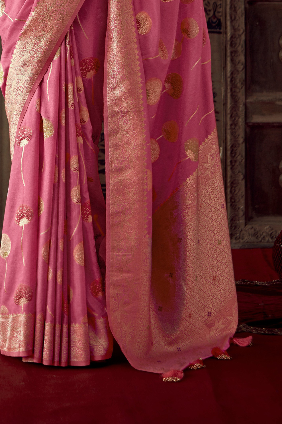 Banarasi Crepe Silk Saree with Zari Weaving Work