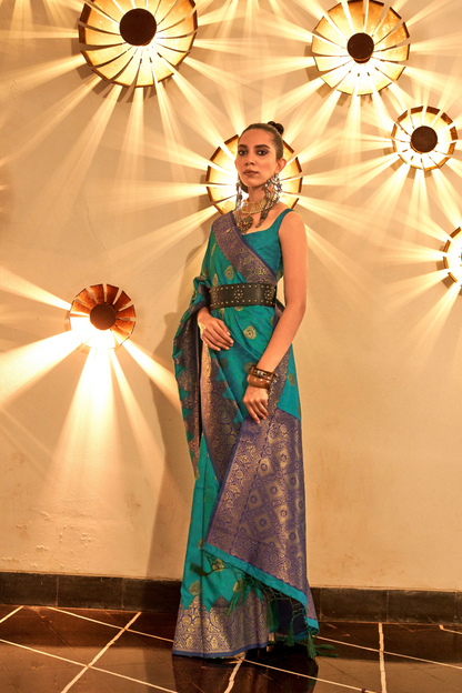 Chaap Handloom Weaving Silk Banarasi Saree with Traditional Charm