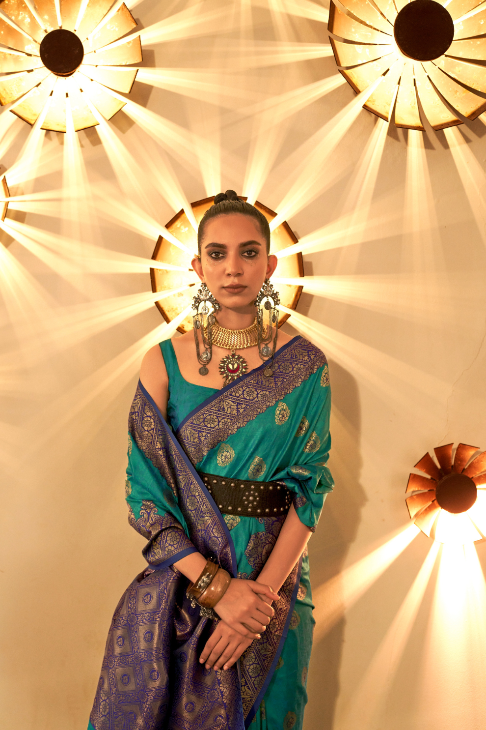 Chaap Handloom Weaving Silk Banarasi Saree with Traditional Charm