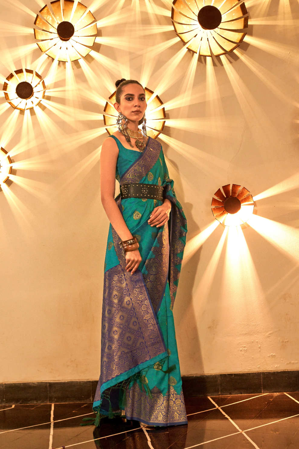 Chaap Handloom Weaving Silk Banarasi Saree with Traditional Charm