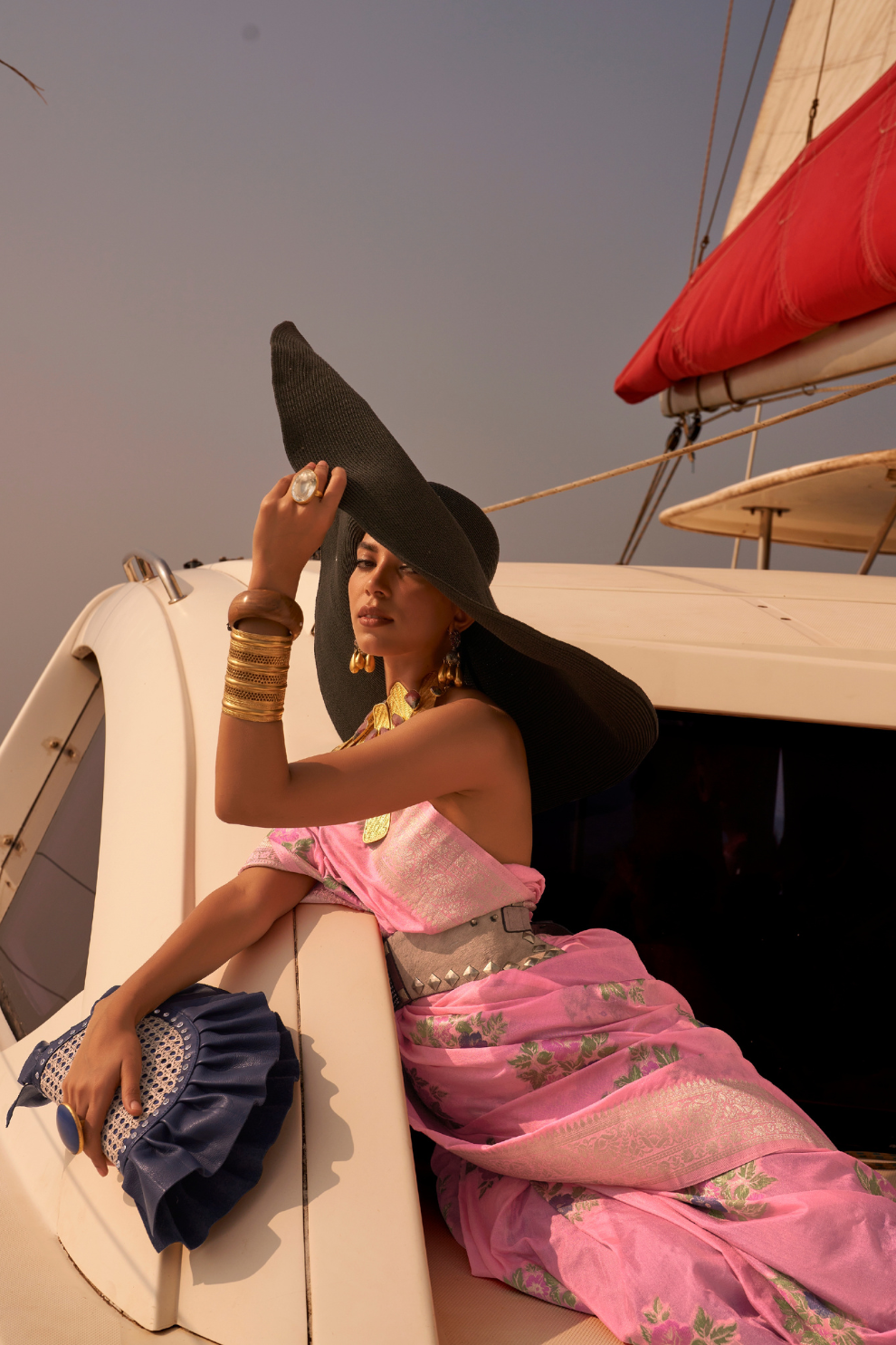 Chinon Nylon Saree with Elegant Handloom Weaving Design