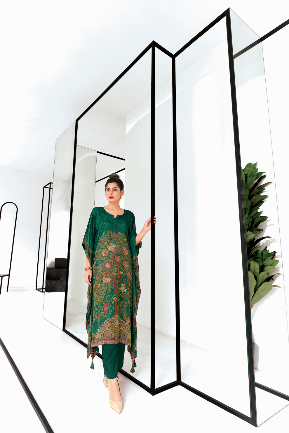 Gaji Silk Printed Kaftan Top Paired with Cotton Bottom