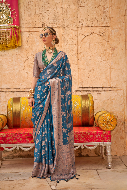 Georgette Saree with Soft Touch Finish and Ethnic Buta Design