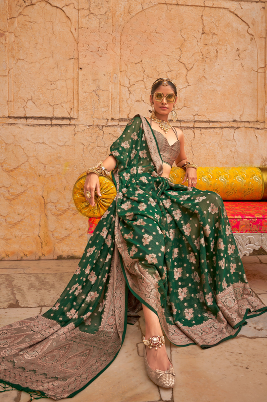 Georgette Saree with Soft Touch Finish and Ethnic Buta Design