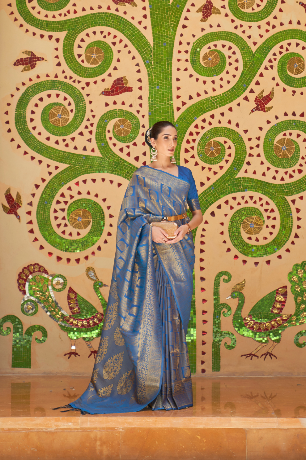 Royal Kanjivaram Silk Saree with Classic Zari Weaving Work