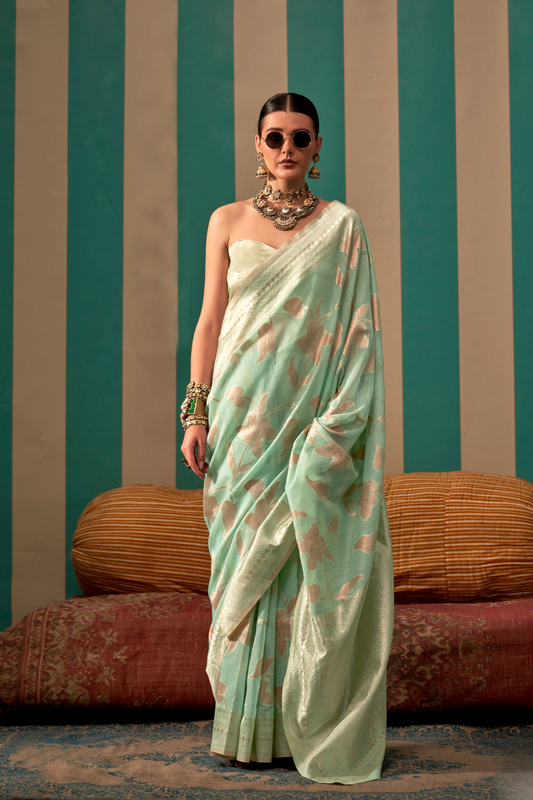Elegant Handwoven Linen Saree with Subtle Weaving