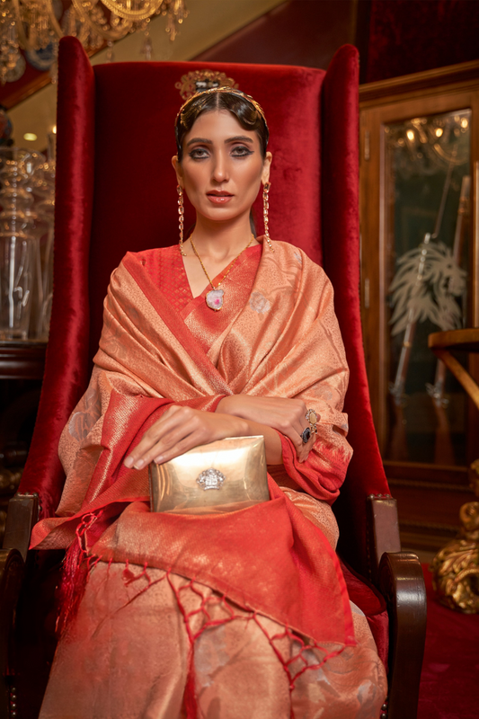 Traditional Handloom Saree with Elegant Weaving Patterns