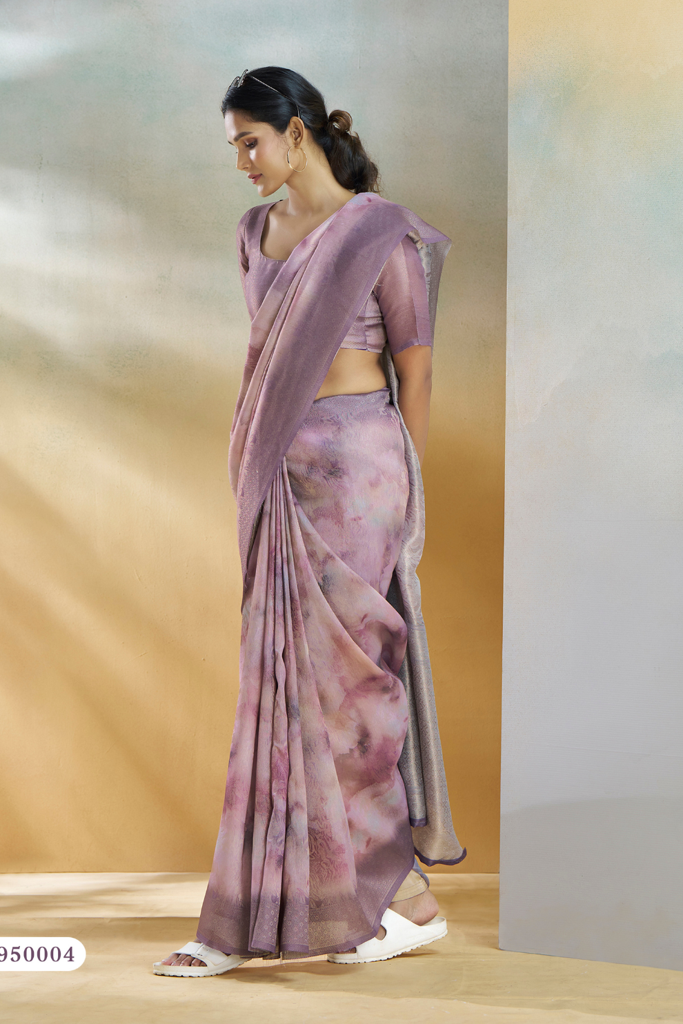 Handloom Weaving Silk – Heritage Craft in Every Thread - LaVante Fashion