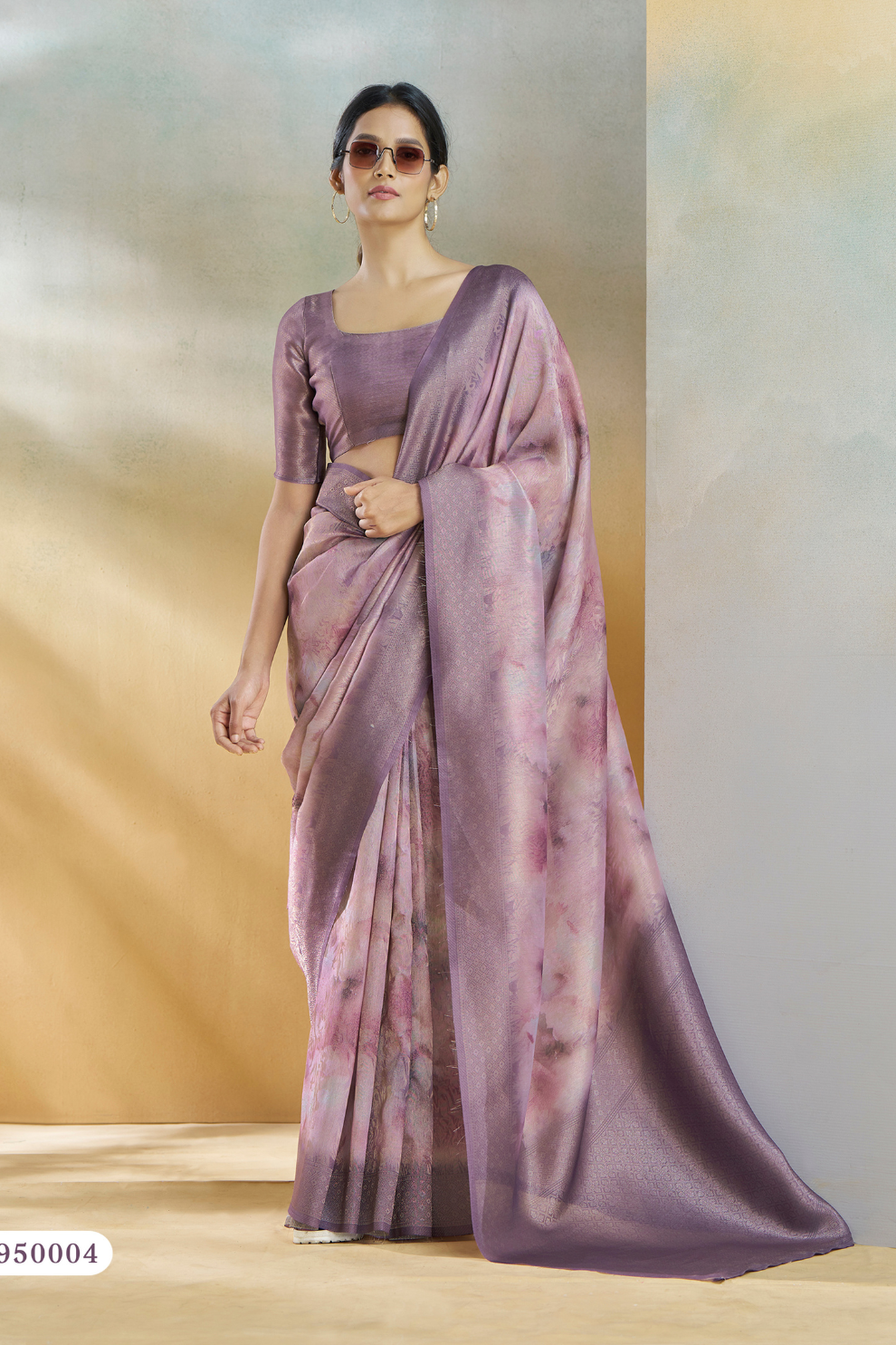 Handloom Weaving Silk – Heritage Craft in Every Thread - LaVante Fashion