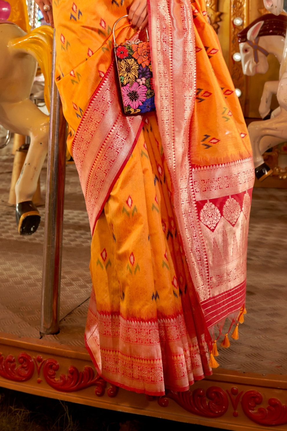 Designer Party Wear Handloom Kaitra Silk Saree with Elegant Weaving