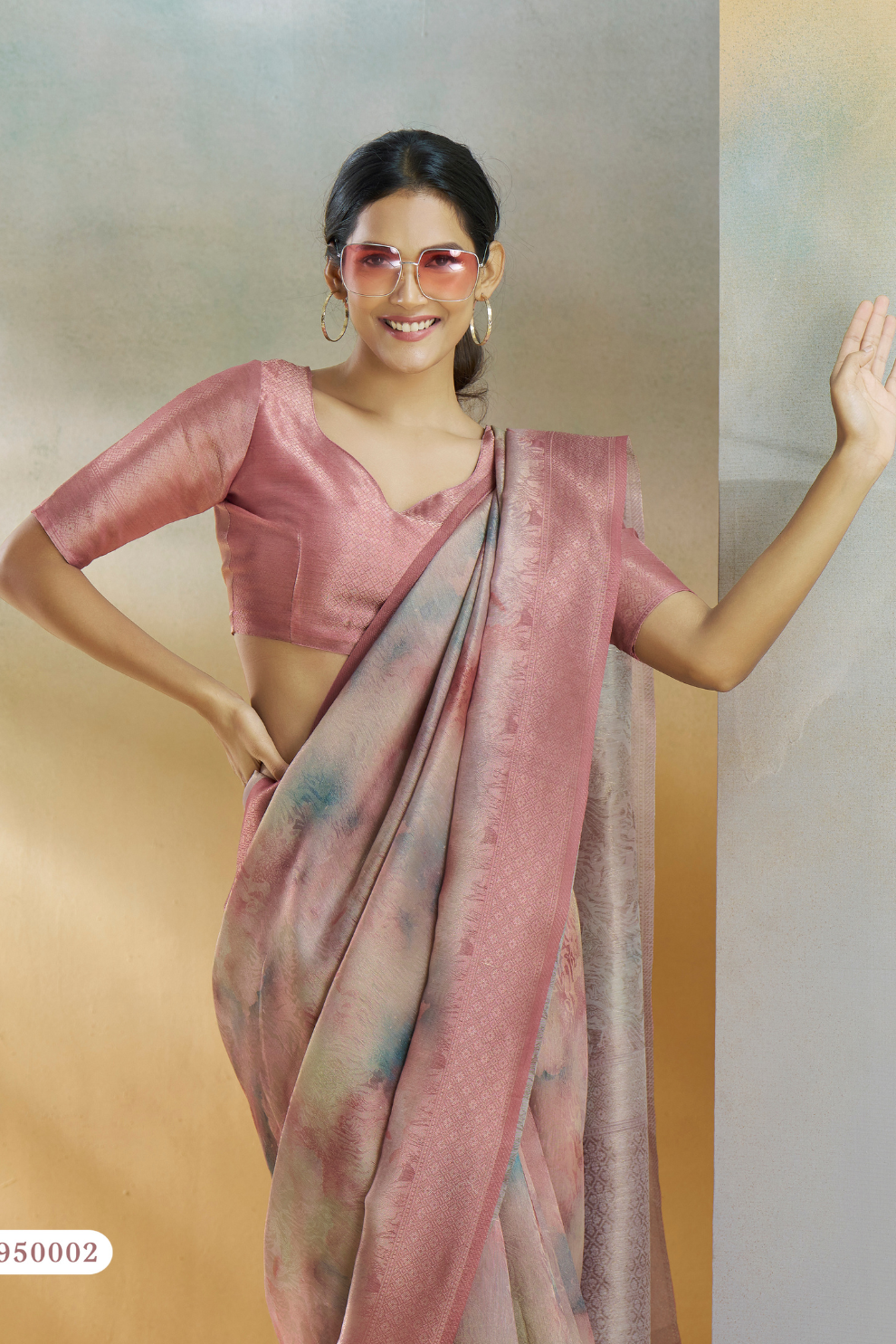 Handloom Weaving Silk – Heritage Craft in Every Thread - LaVante Fashion