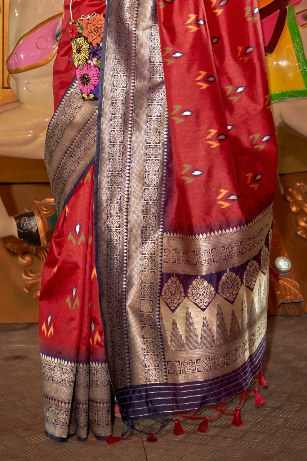 Designer Party Wear Handloom Kaitra Silk Saree with Elegant Weaving