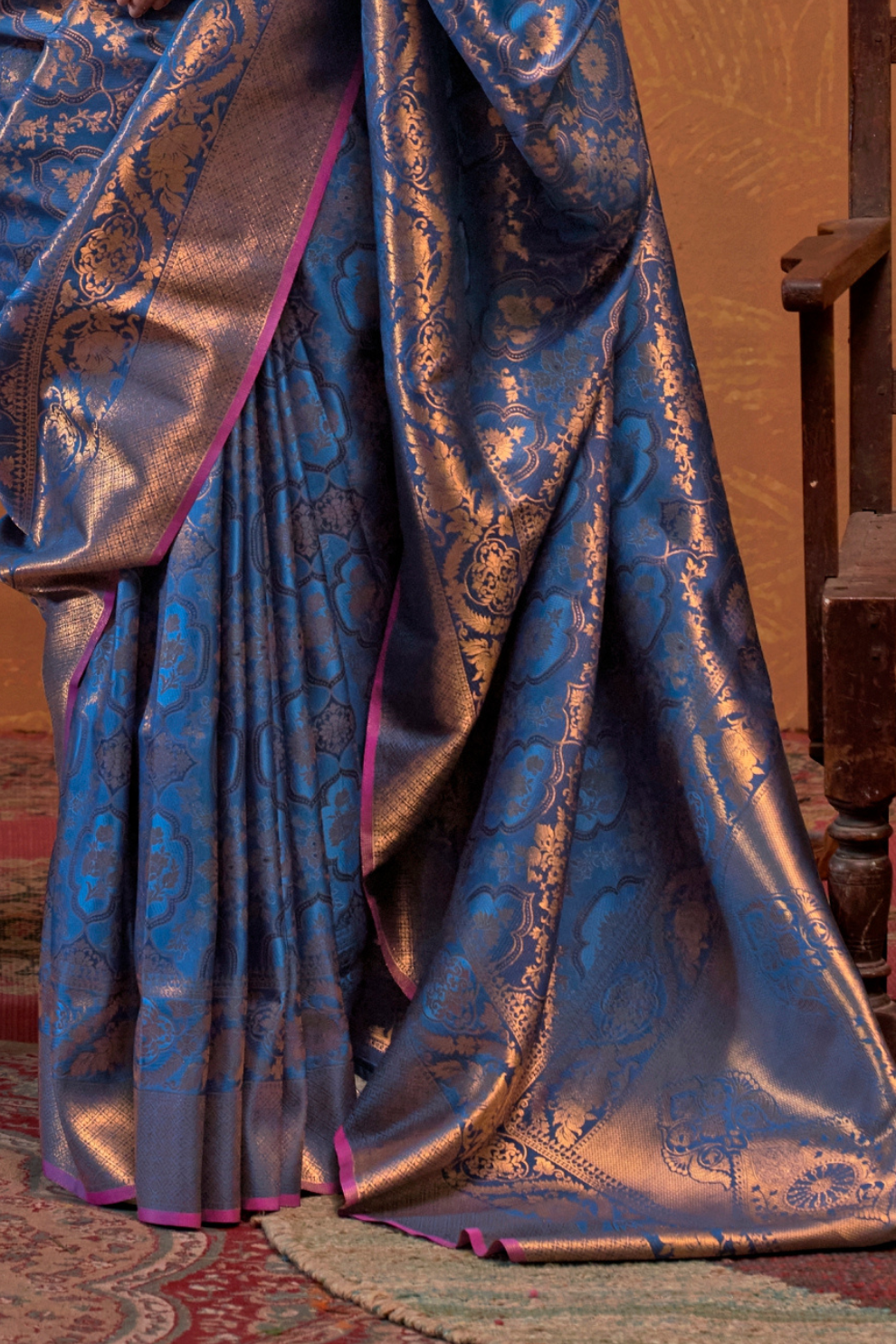 Gracefully Woven Pure Handloom Silk Drape Saree