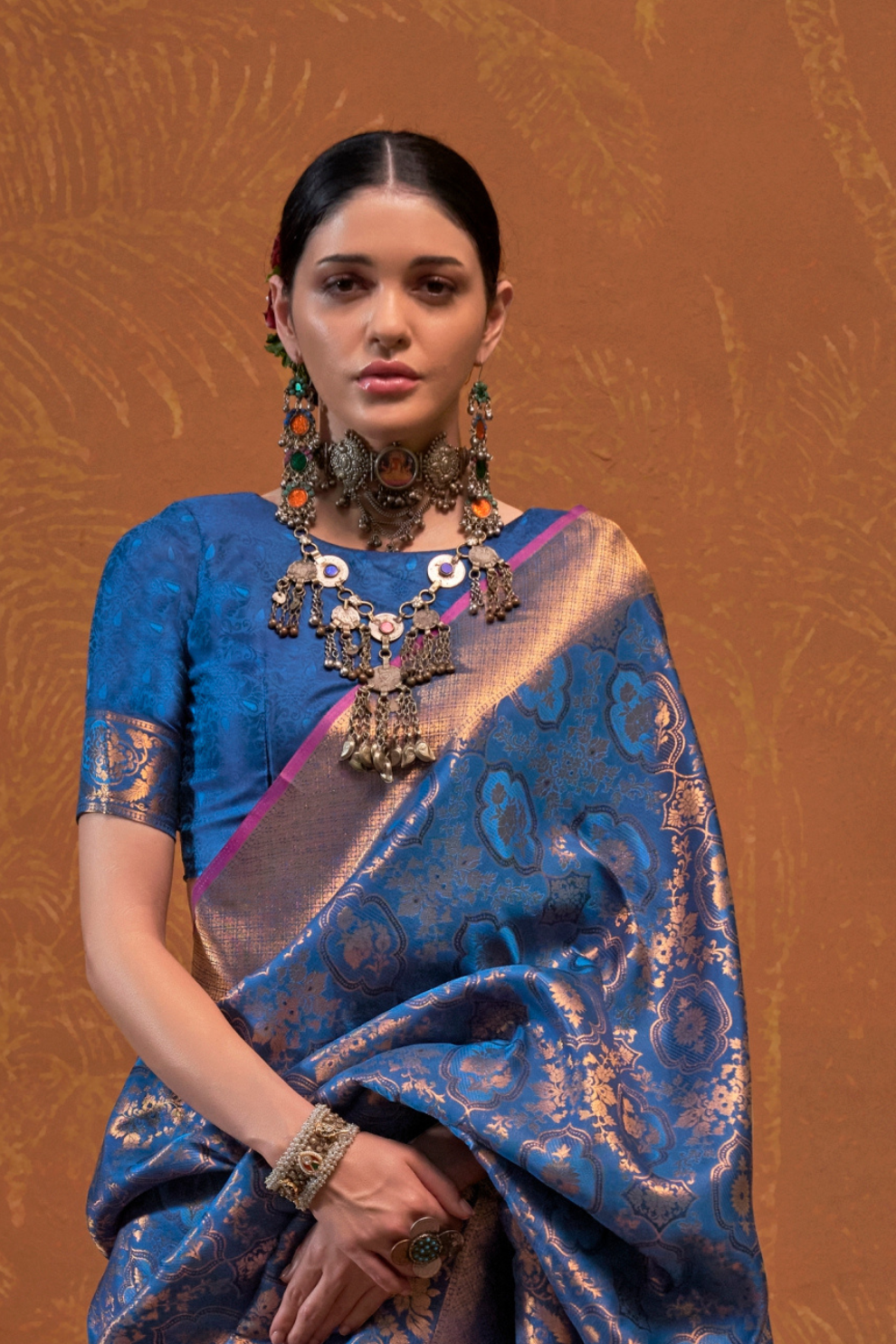 Gracefully Woven Pure Handloom Silk Drape Saree