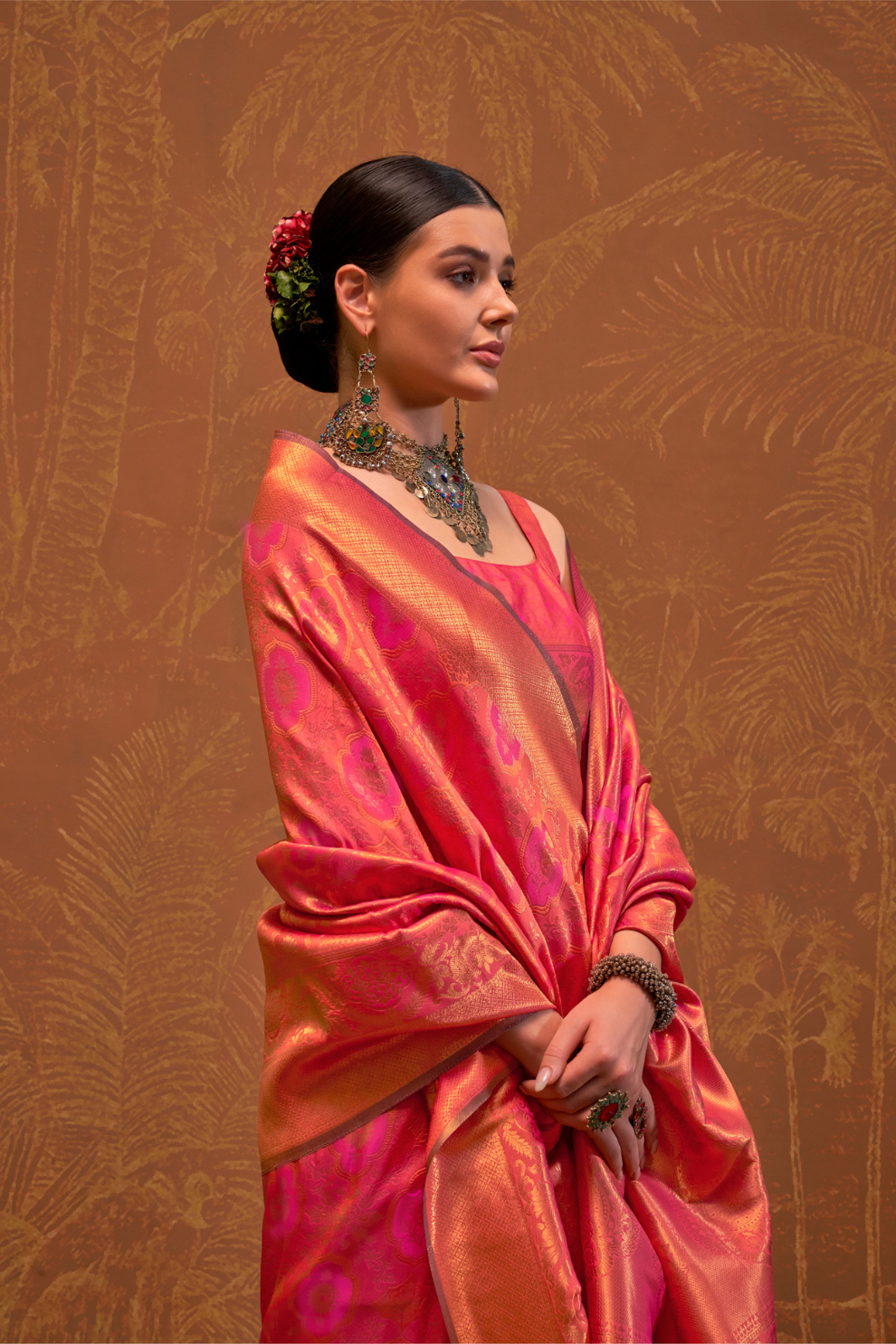 Gracefully Woven Pure Handloom Silk Drape Saree