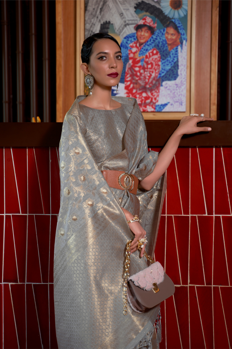 Elegant Tussar Silk Saree with Zari Woven Detailing