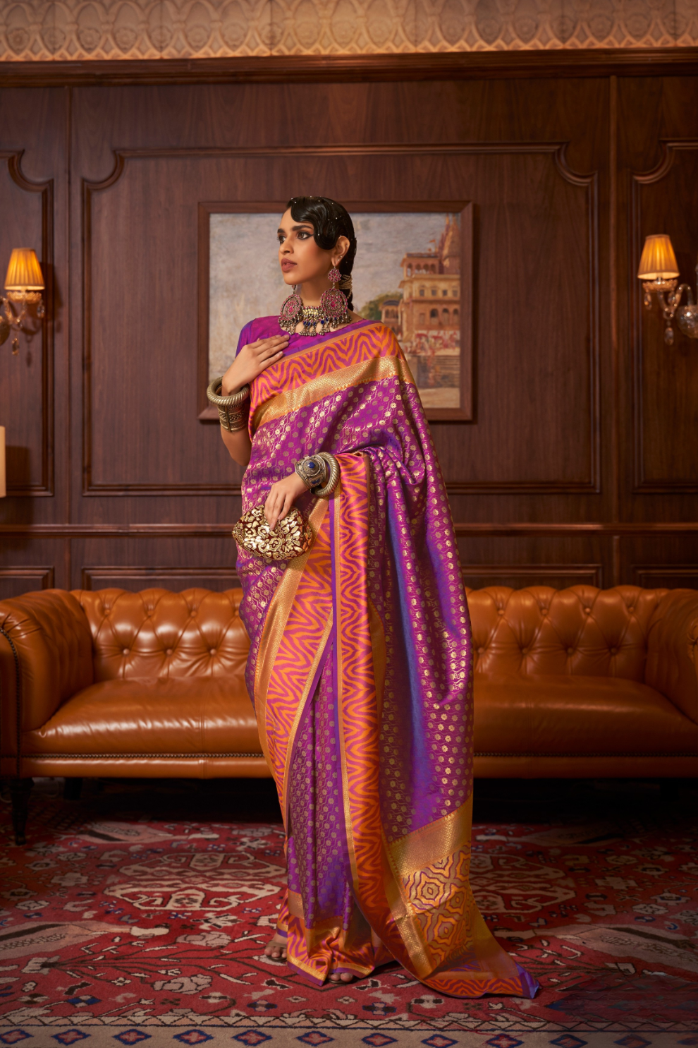 Elegant Handloom Saree with Traditional Zari Weaving