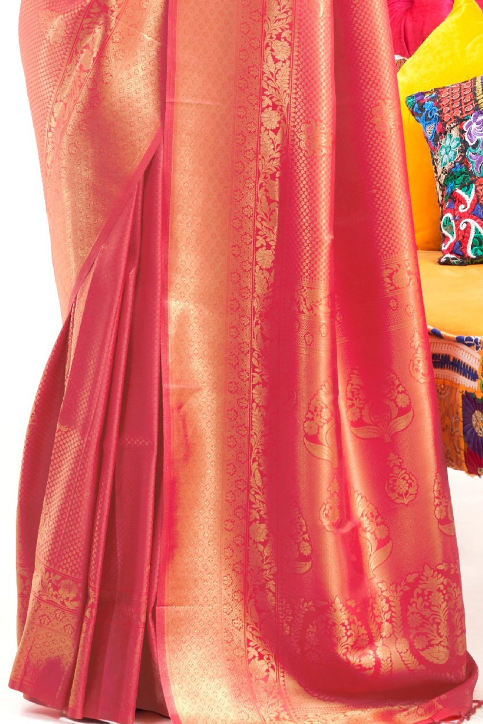 Kanjivaram Pattu Silk Saree with Cultural Elegance and Shine