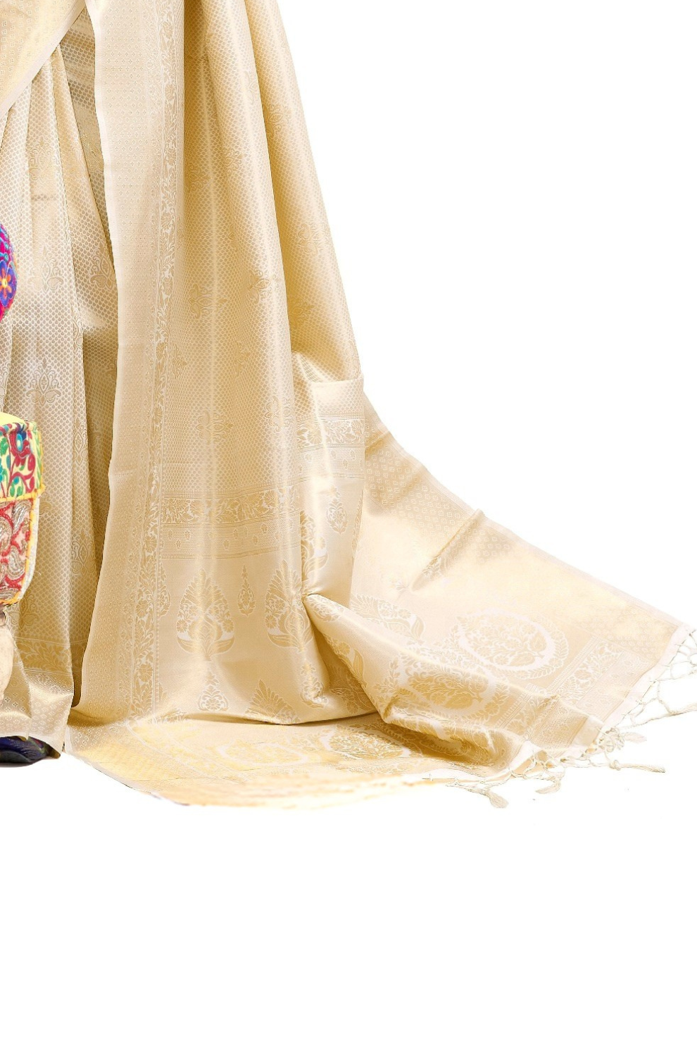 Kanjivaram Pattu Silk Saree with Cultural Elegance and Shine