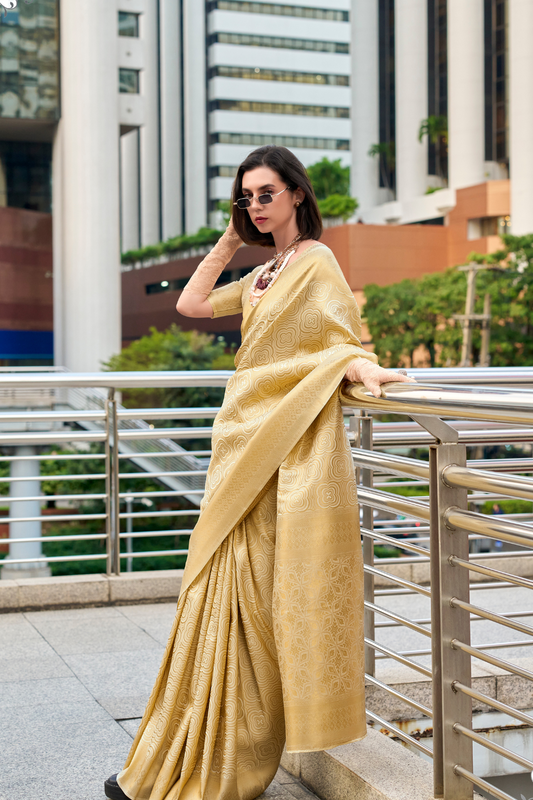 Handloom Kanchivaram Buttery Silk Saree with Rich Zari Weaving - LaVante Fashion