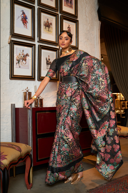 Floral Zari Silk Blend Banarasi Saree with Elegant Weave