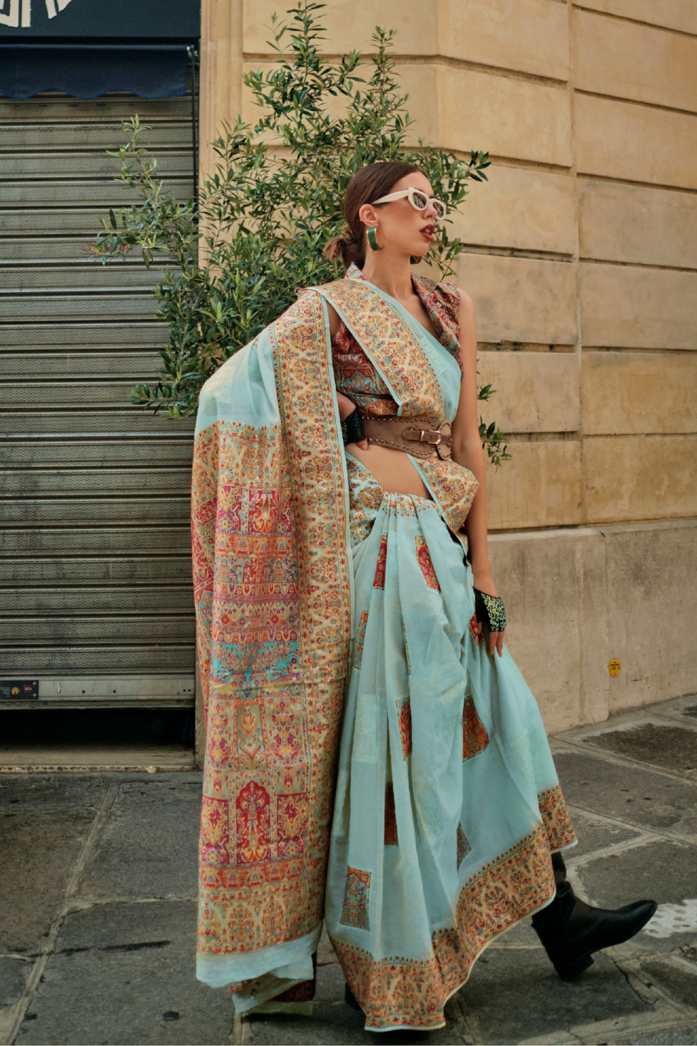 Kashmiri Modal Handloom Weaving Saree with Intricate Traditional Patterns