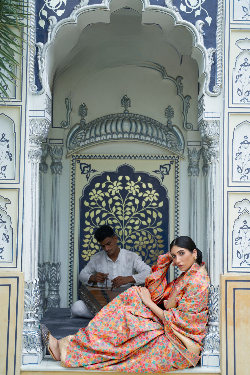 Premium Floral Banarasi Saree with Pashmina Silk Look