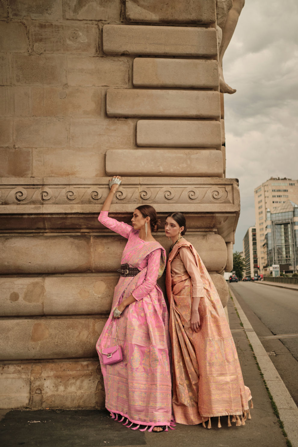 Kashmiri Organza Saree with Intricate Weaving Elegance