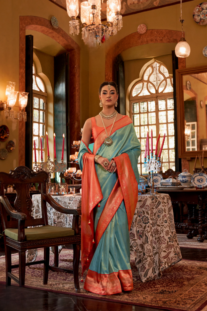 Graceful Kanjeevaram Silk Blend Saree with Motif Work