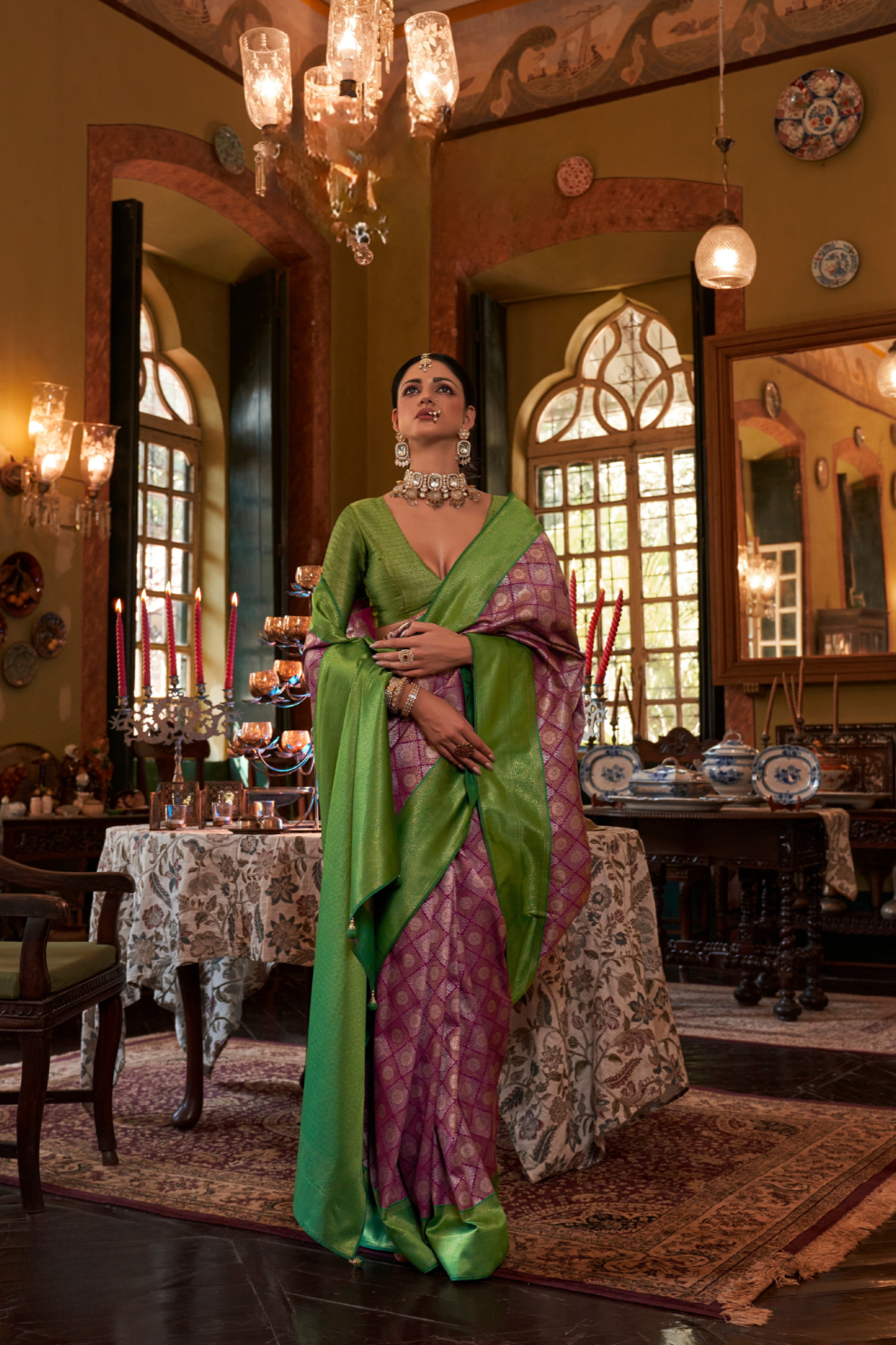 Graceful Kanjeevaram Silk Blend Saree with Motif Work