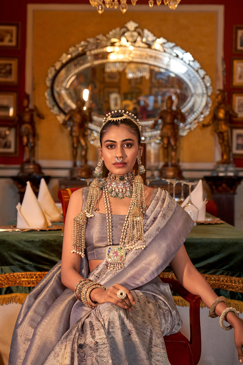 Elegant Silk Blend Saree with Kanjivaram Weave