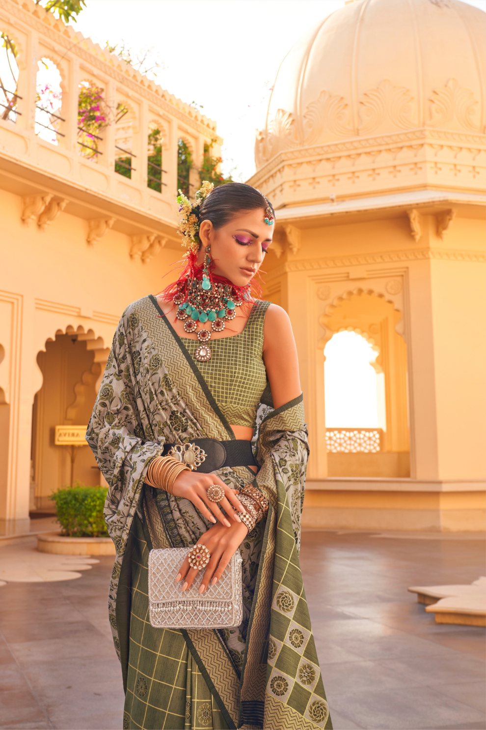 Graceful Silk Saree with Timeless Printed Art Design