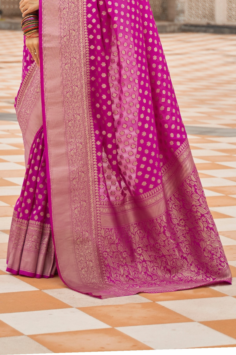 Handloom Crafted Saree in Nylon Silk Georgette for Festive Wear