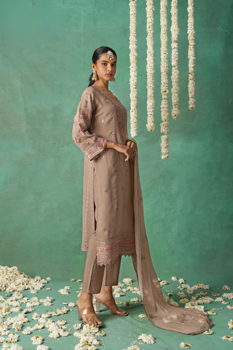 Graceful  Multi-Thread Embroidered Pant Suit