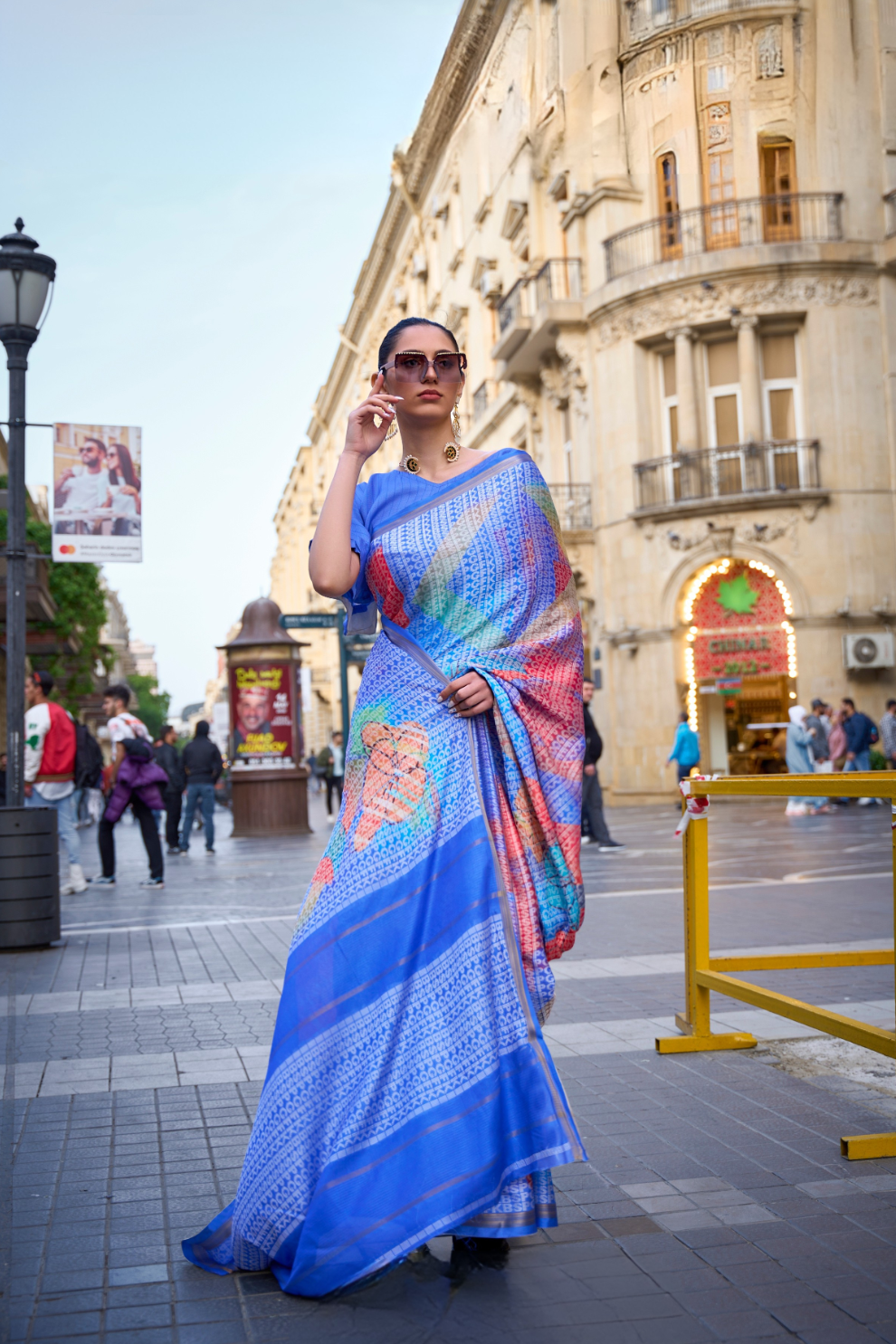 Elegant Poly Viscose Printed Saree with Handloom Weaving Detailing