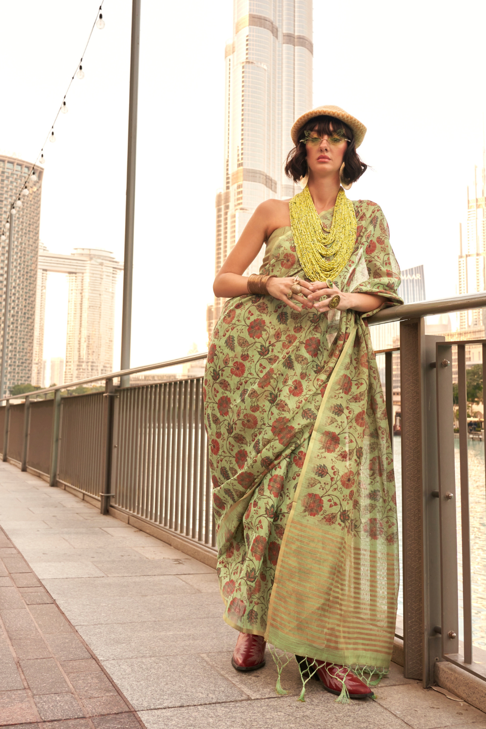 Tissue Saree with Elegant Handloom Weaving and Subtle Shine