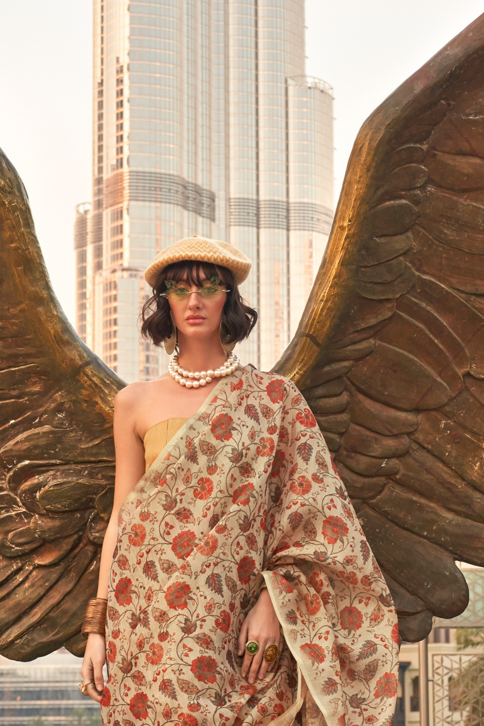 Tissue Saree with Elegant Handloom Weaving and Subtle Shine