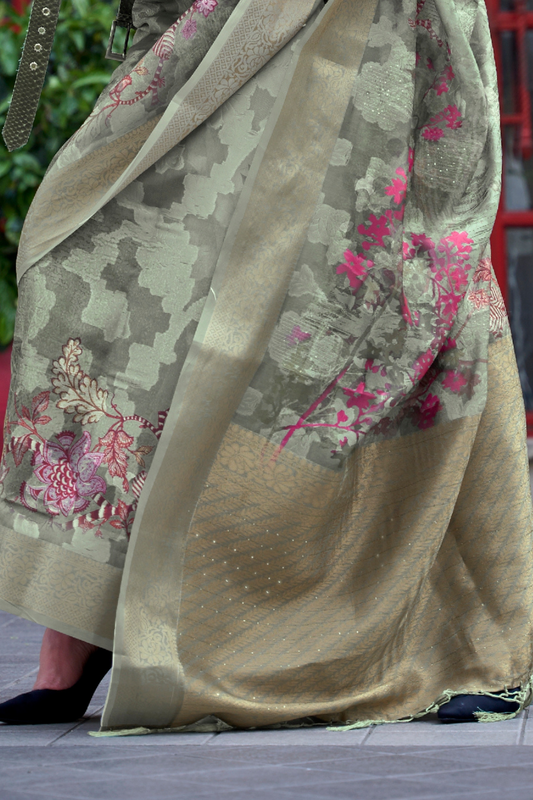 Poly Brasso Saree with Fine Handloom Weaving Detail