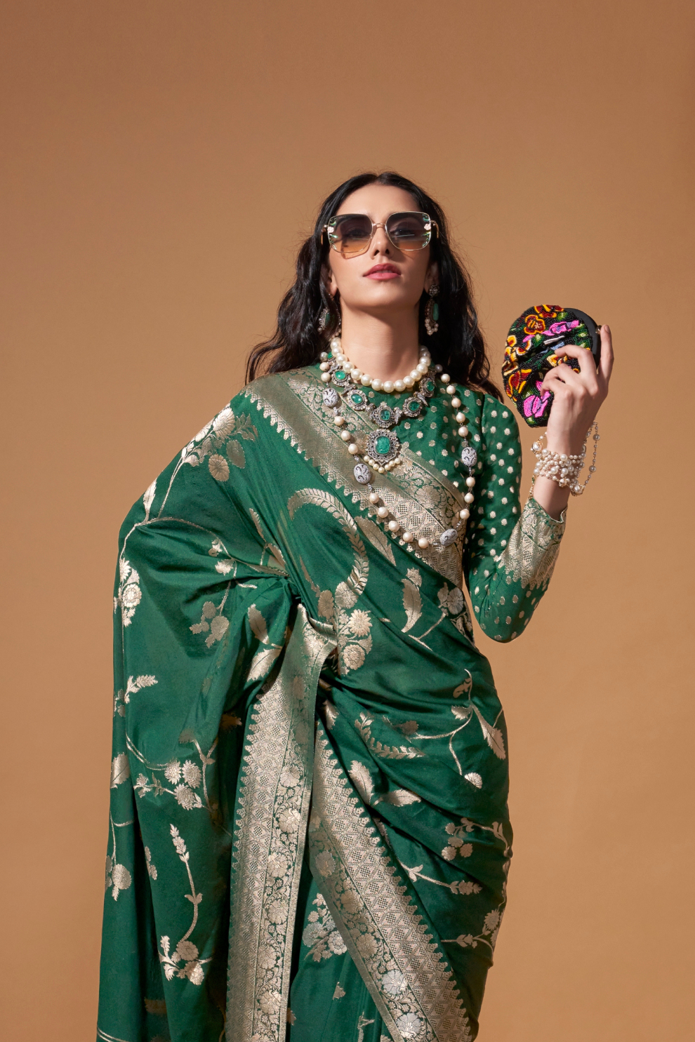 Pure Georgette Handloom Woven Silk Saree with Graceful Texture