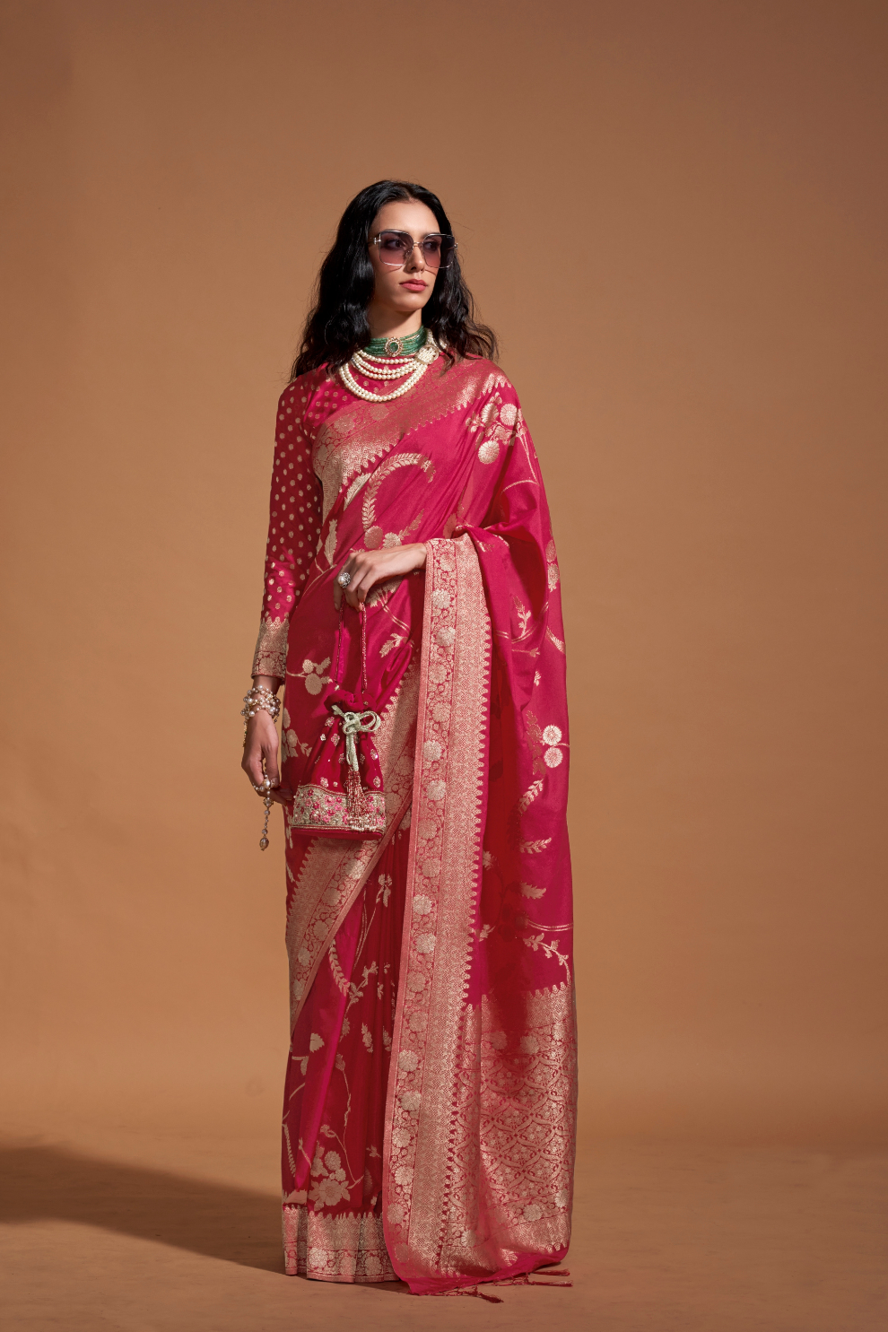 Pure Georgette Handloom Woven Silk Saree with Graceful Texture