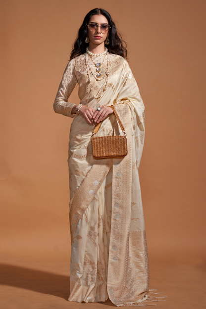 Pure Georgette Handloom Woven Silk Saree with Graceful Texture