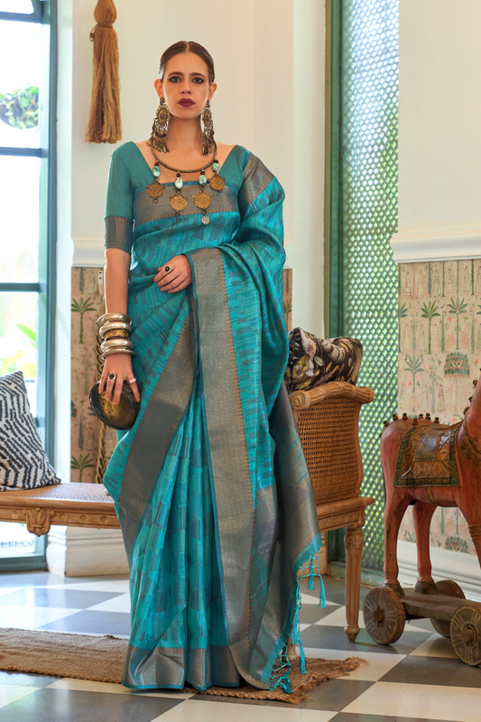 Pure Handloom Two Tone Organza Saree with Elegant Weaving