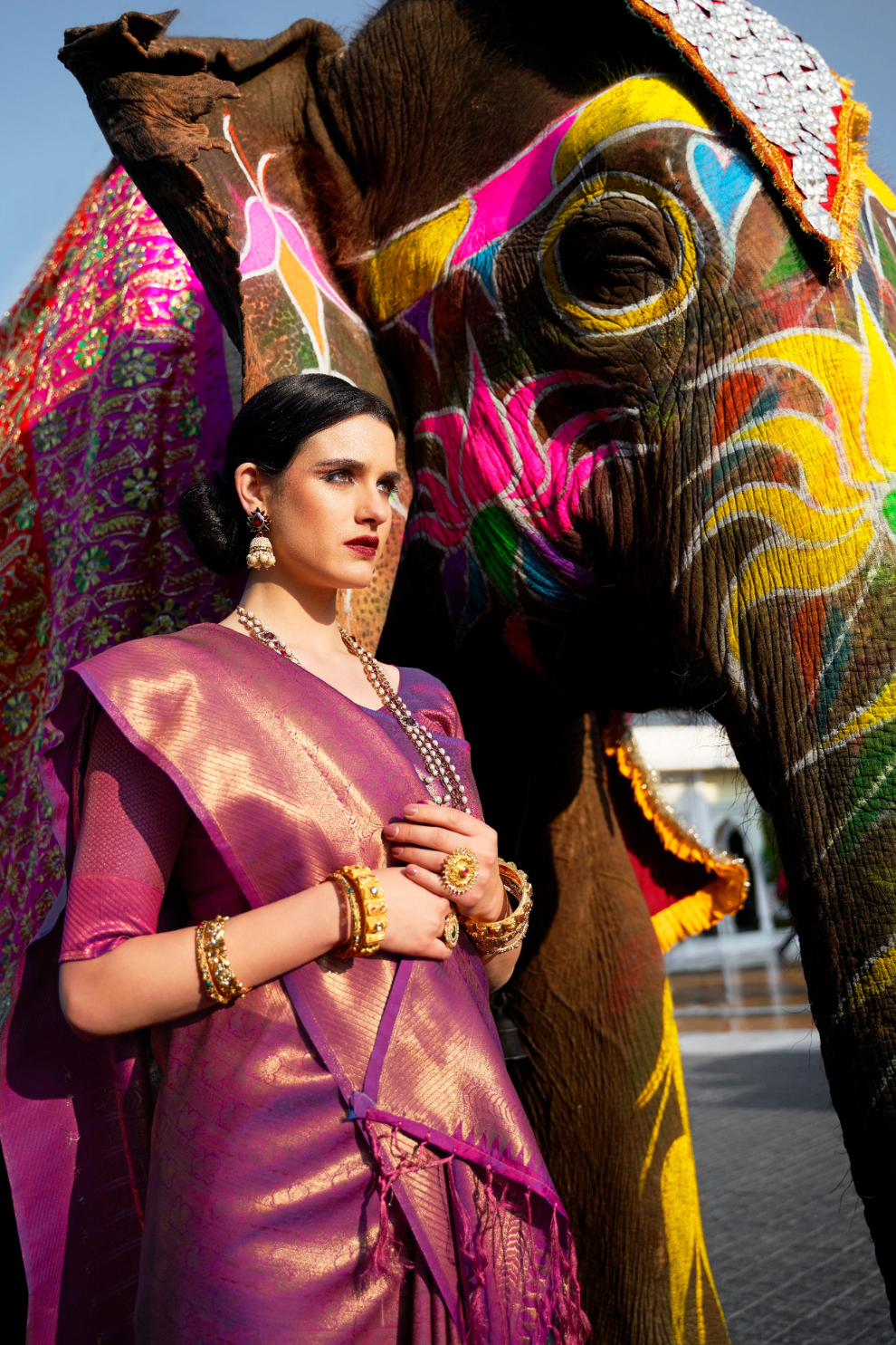 Elegant Kanjivaram Silk Saree with Rich Handloom Weaving