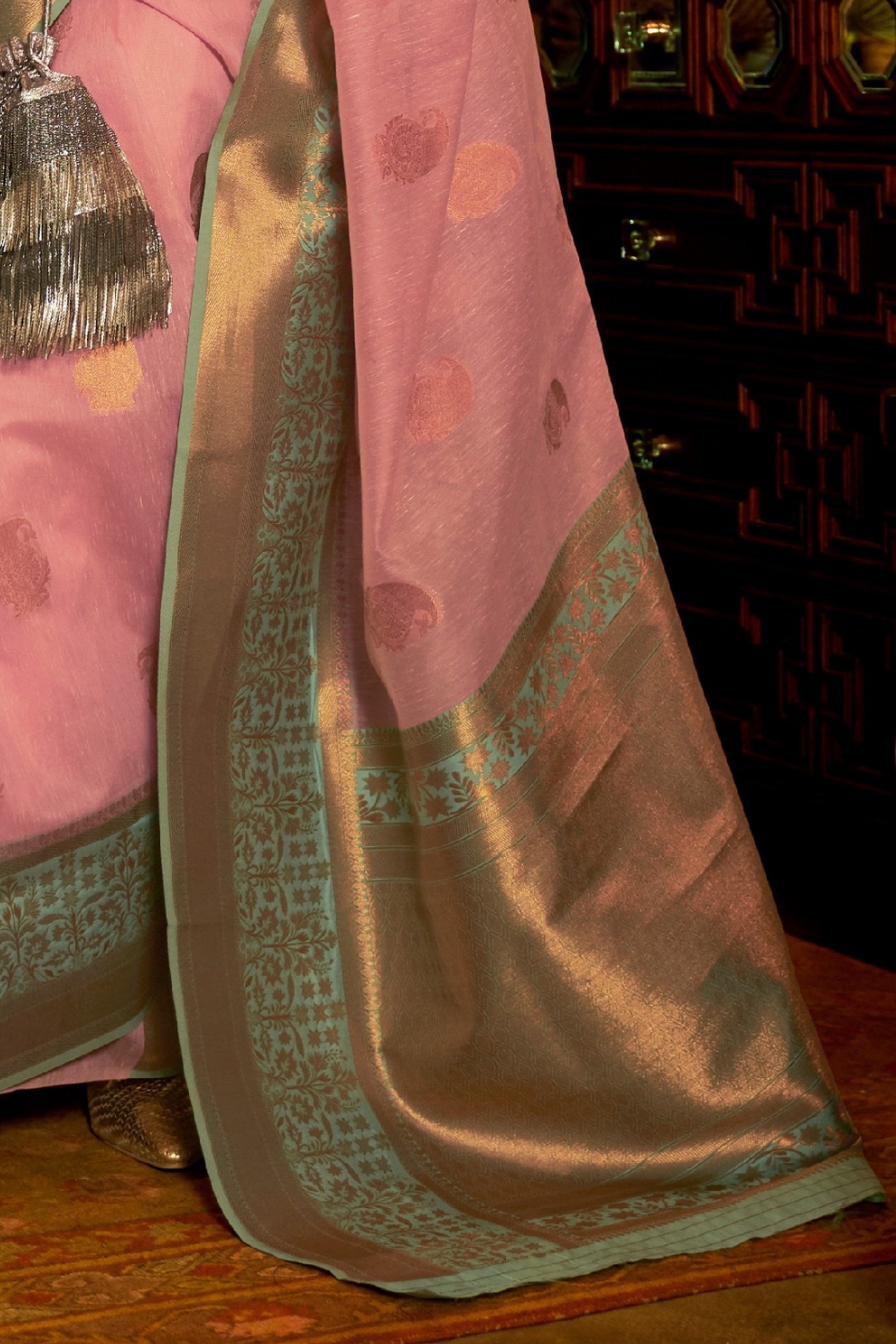 Pure Linen Weaving Saree with Stylish Copper Zari Work