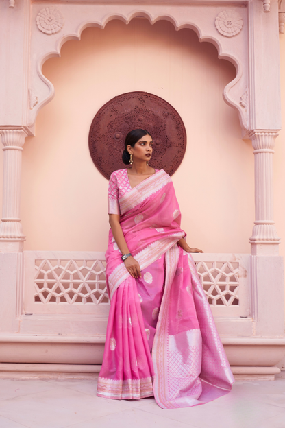 Pure Linen Silk Saree with Traditional Hand Weaving Design