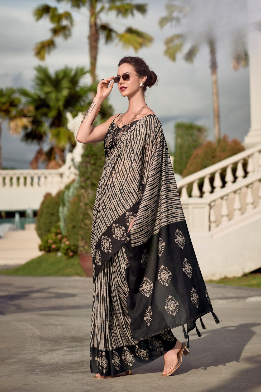 Elegant Whispers Pure Mal Mal Cotton Saree in Modern Digital Motifs - LaVante Fashion