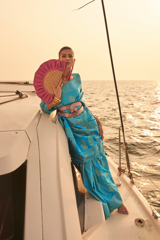 Regal Zari Woven Banarasi Saree with Traditional Motifs